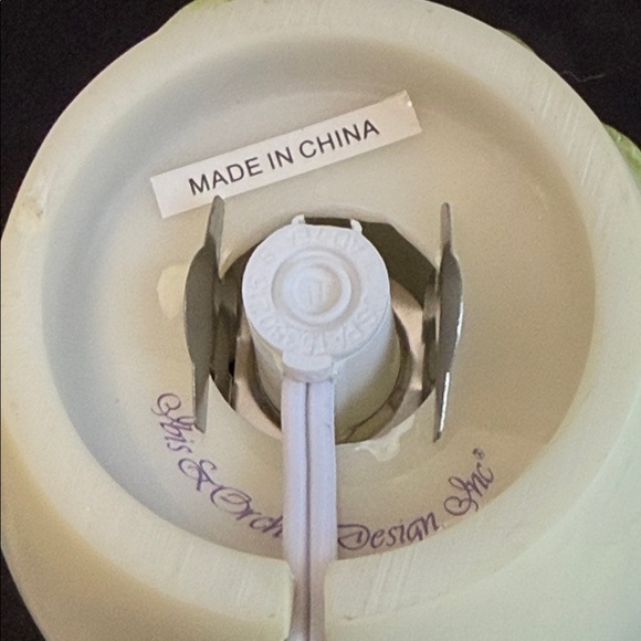 Flowers of Light Hand Painted Bonded Marble Electric Blue Hydrangea Night Lamp - Picture 5 of 10